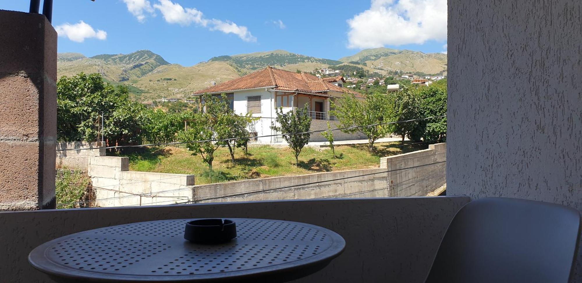 Shena Guest House Gjirokaster Exterior photo