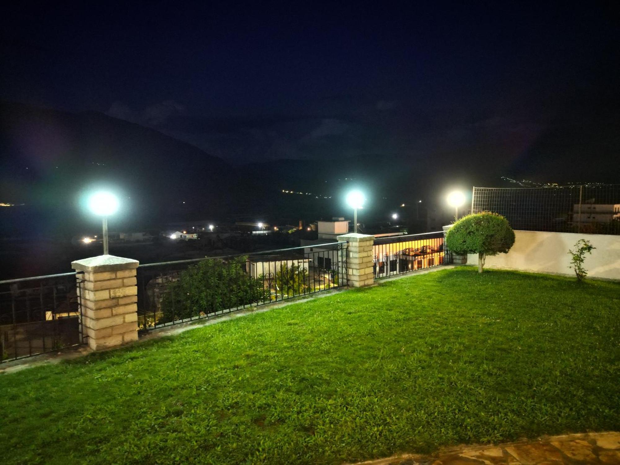 Shena Guest House Gjirokaster Exterior photo