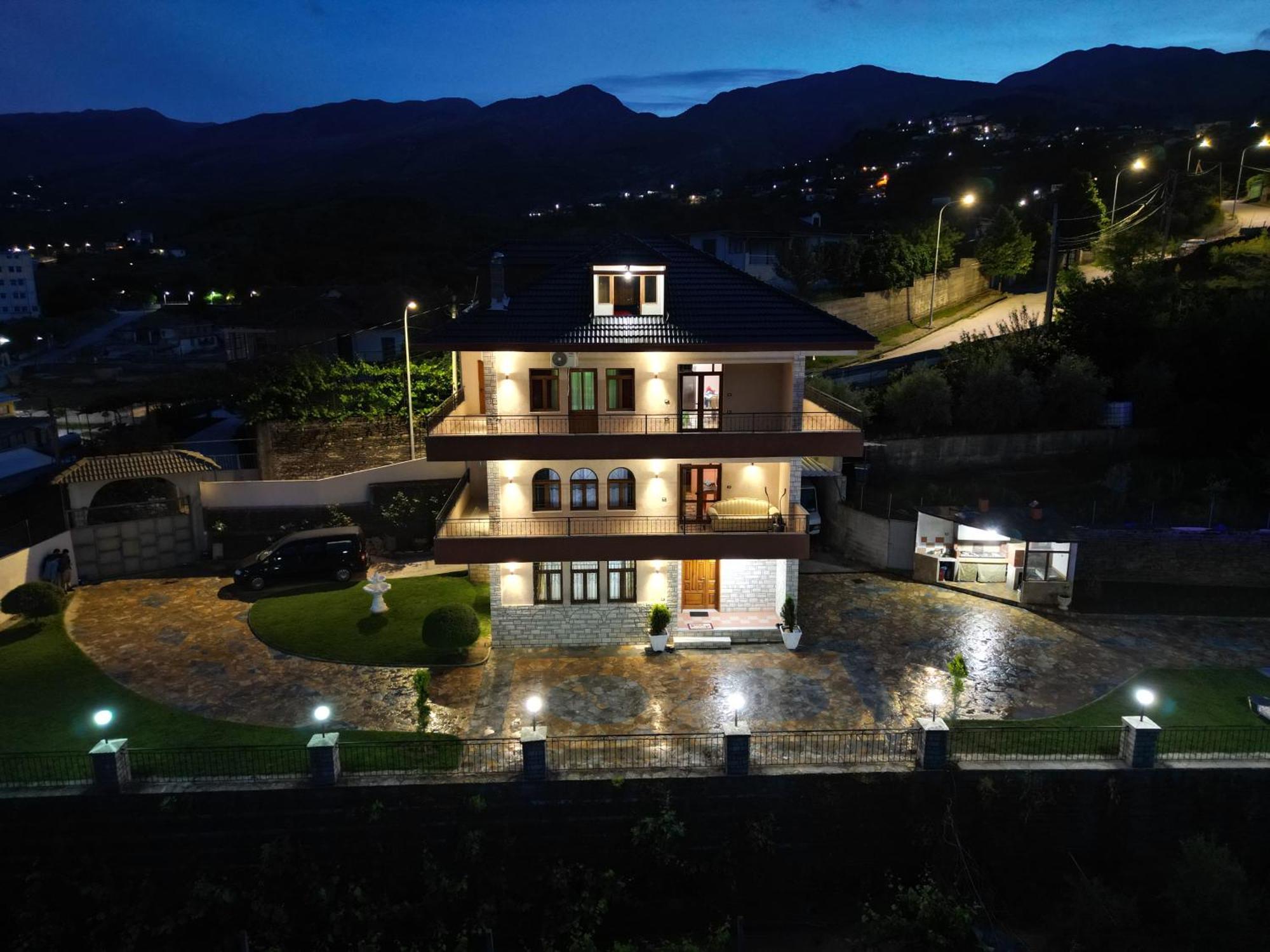 Shena Guest House Gjirokaster Exterior photo